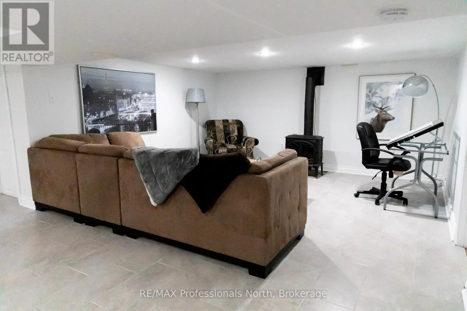 22 ROBERT DRIVE