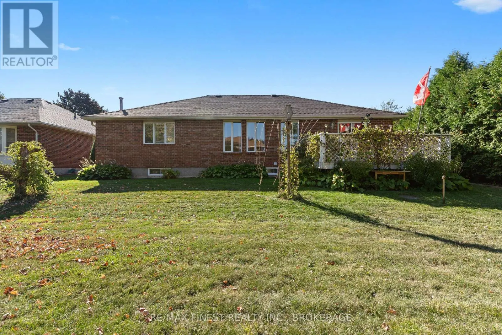 195 GREENLEES DRIVE