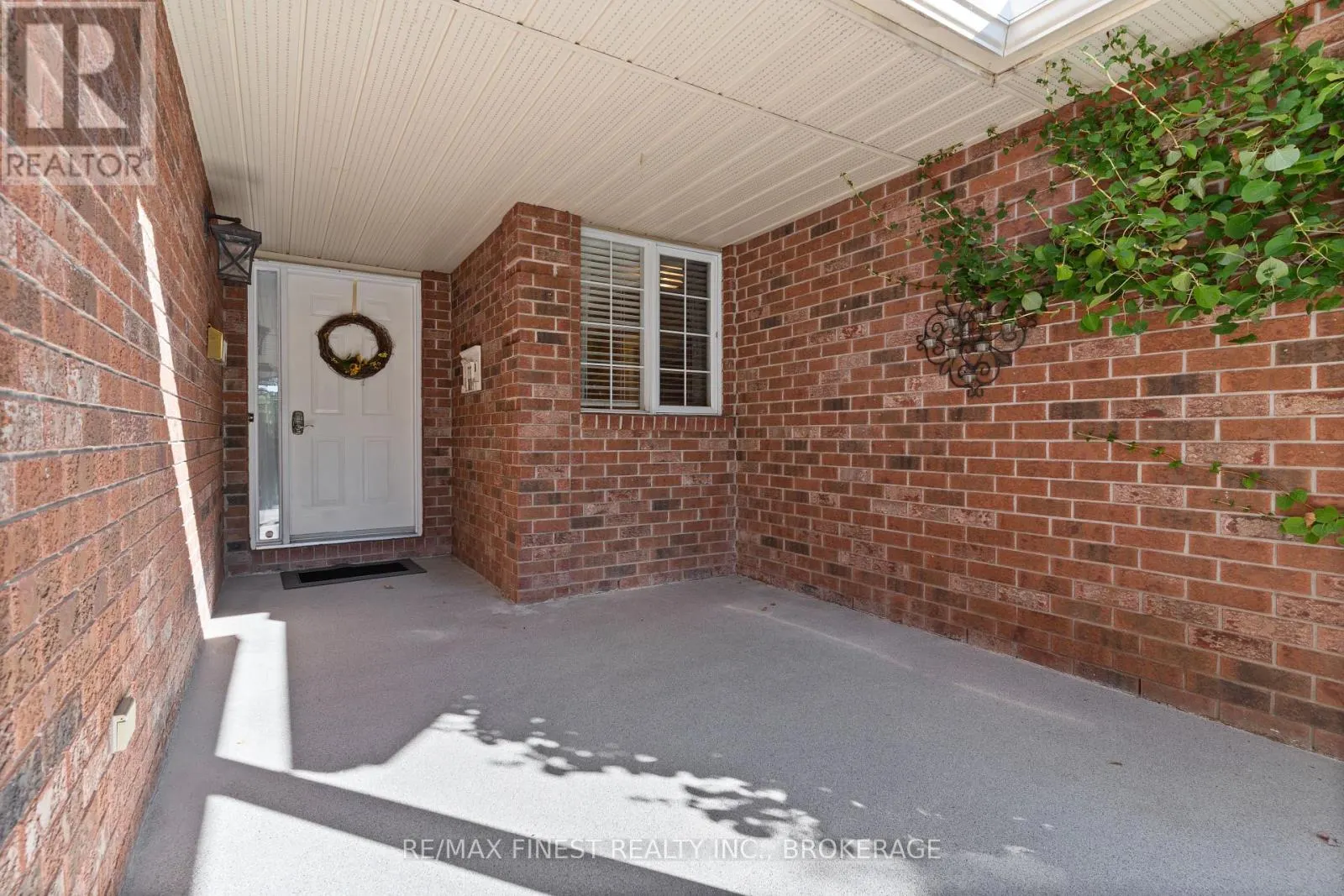 195 GREENLEES DRIVE