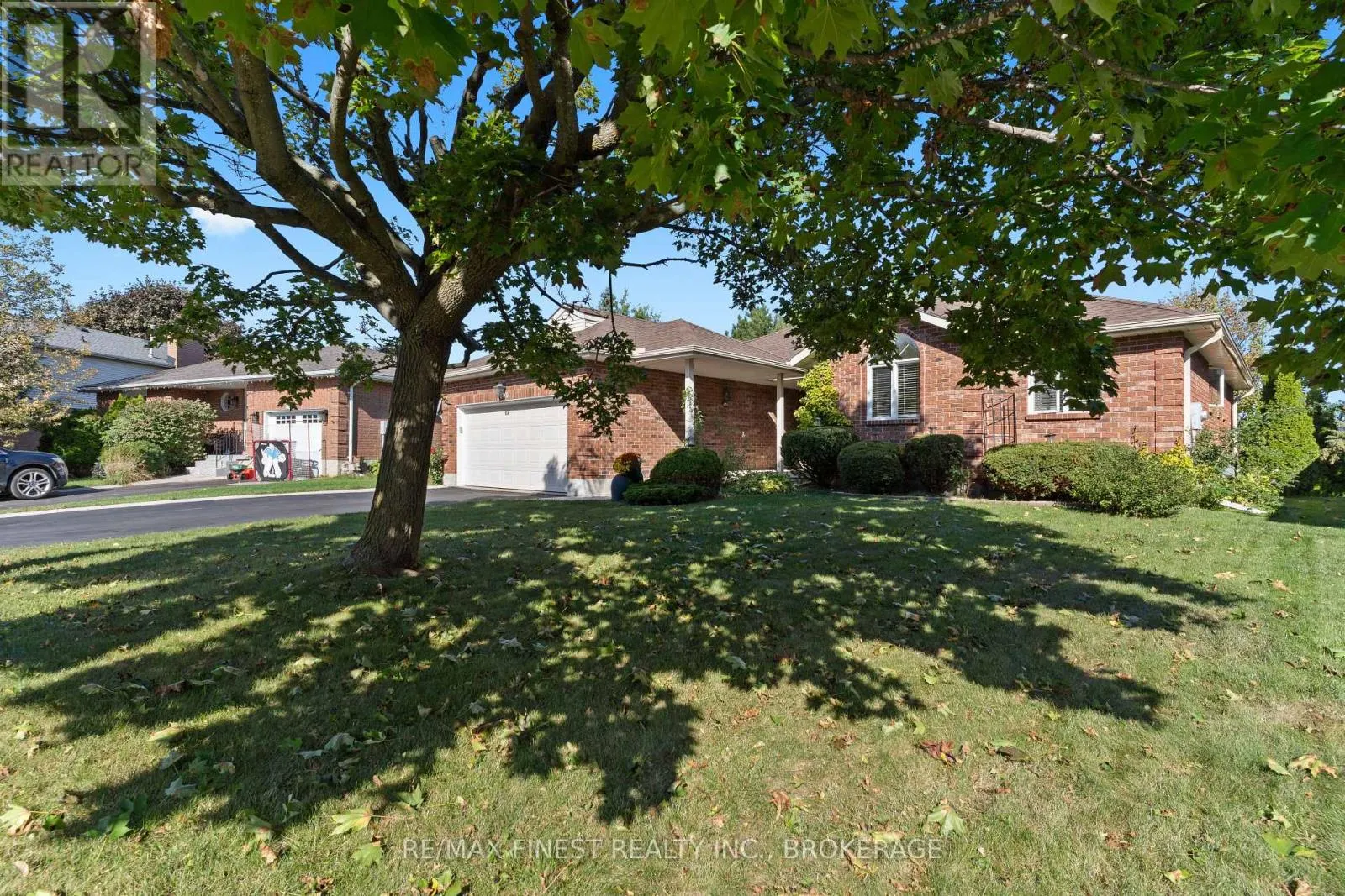 195 GREENLEES DRIVE