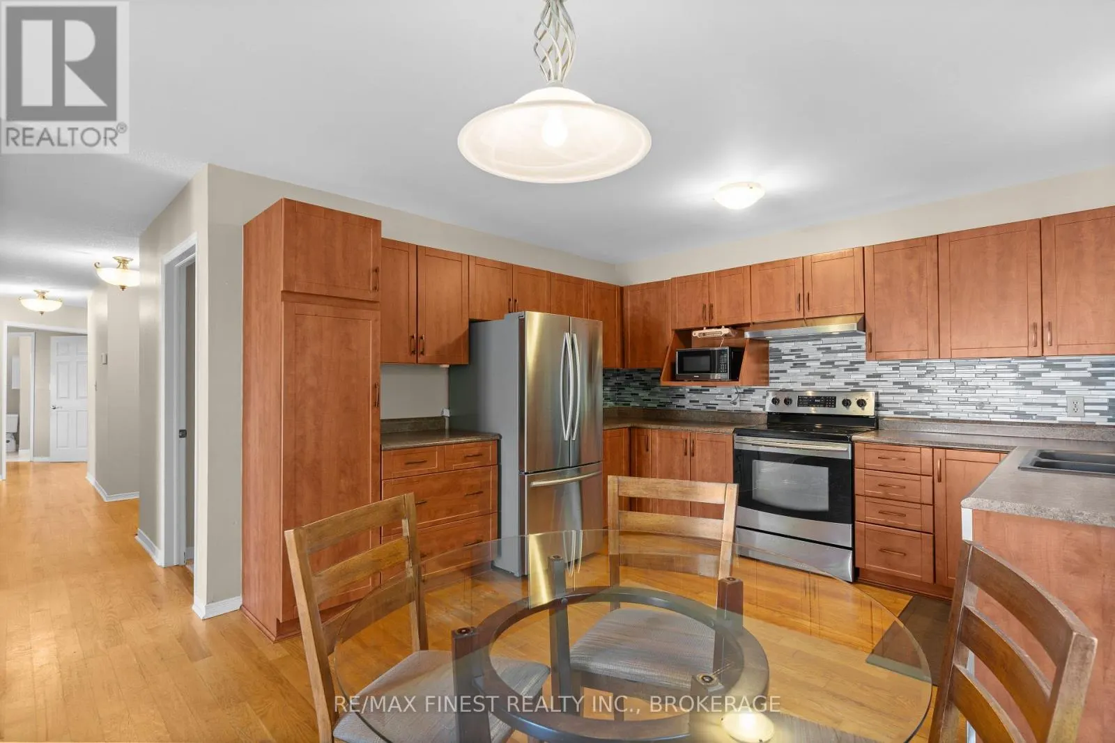 195 GREENLEES DRIVE