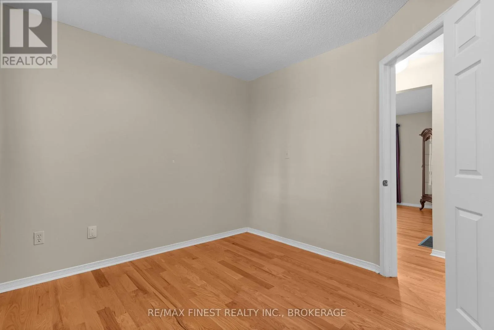 195 GREENLEES DRIVE