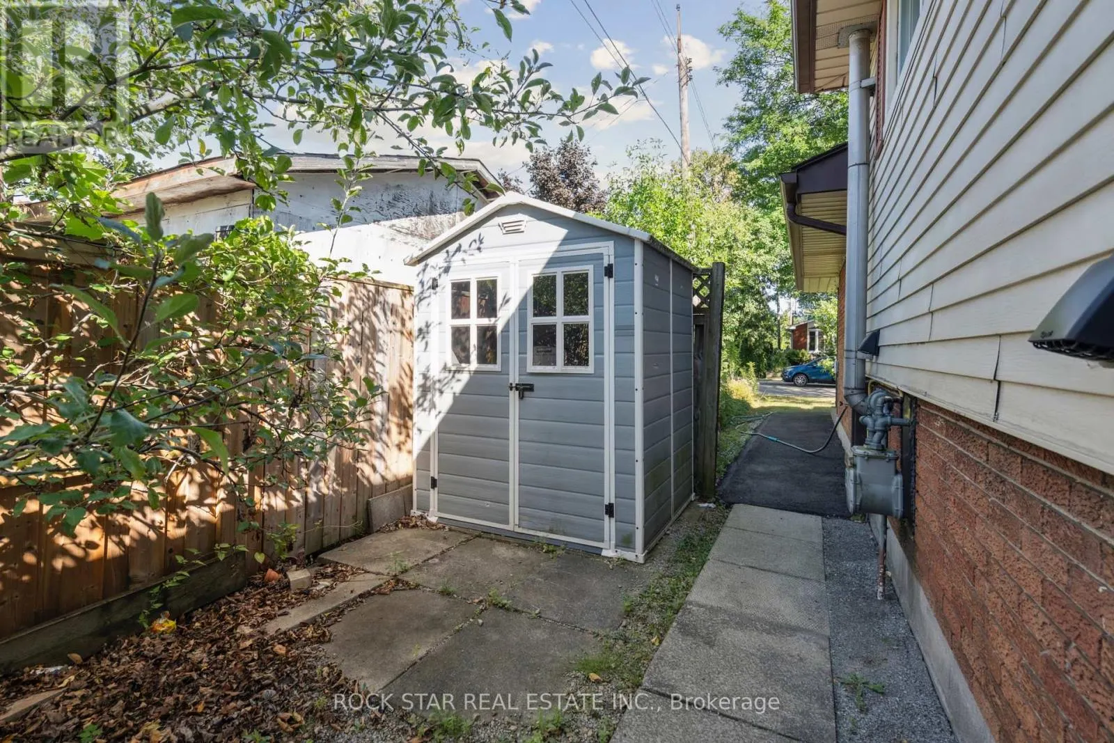 10 SYCAMORE STREET