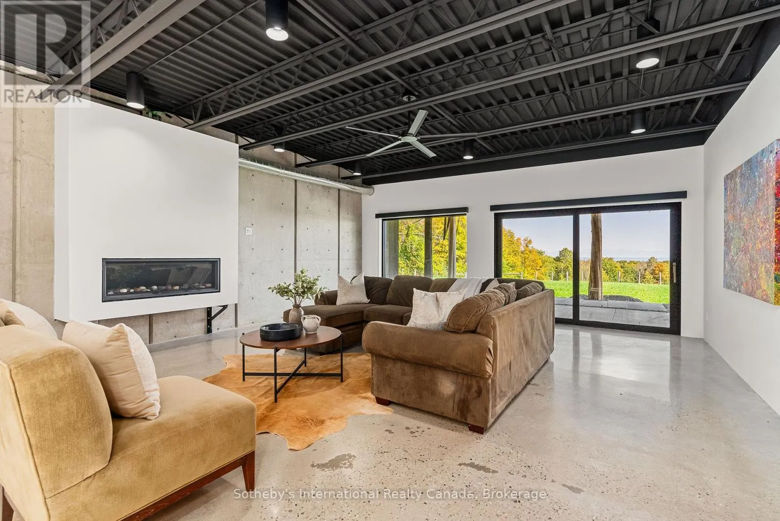 589903 GREY ROAD 19