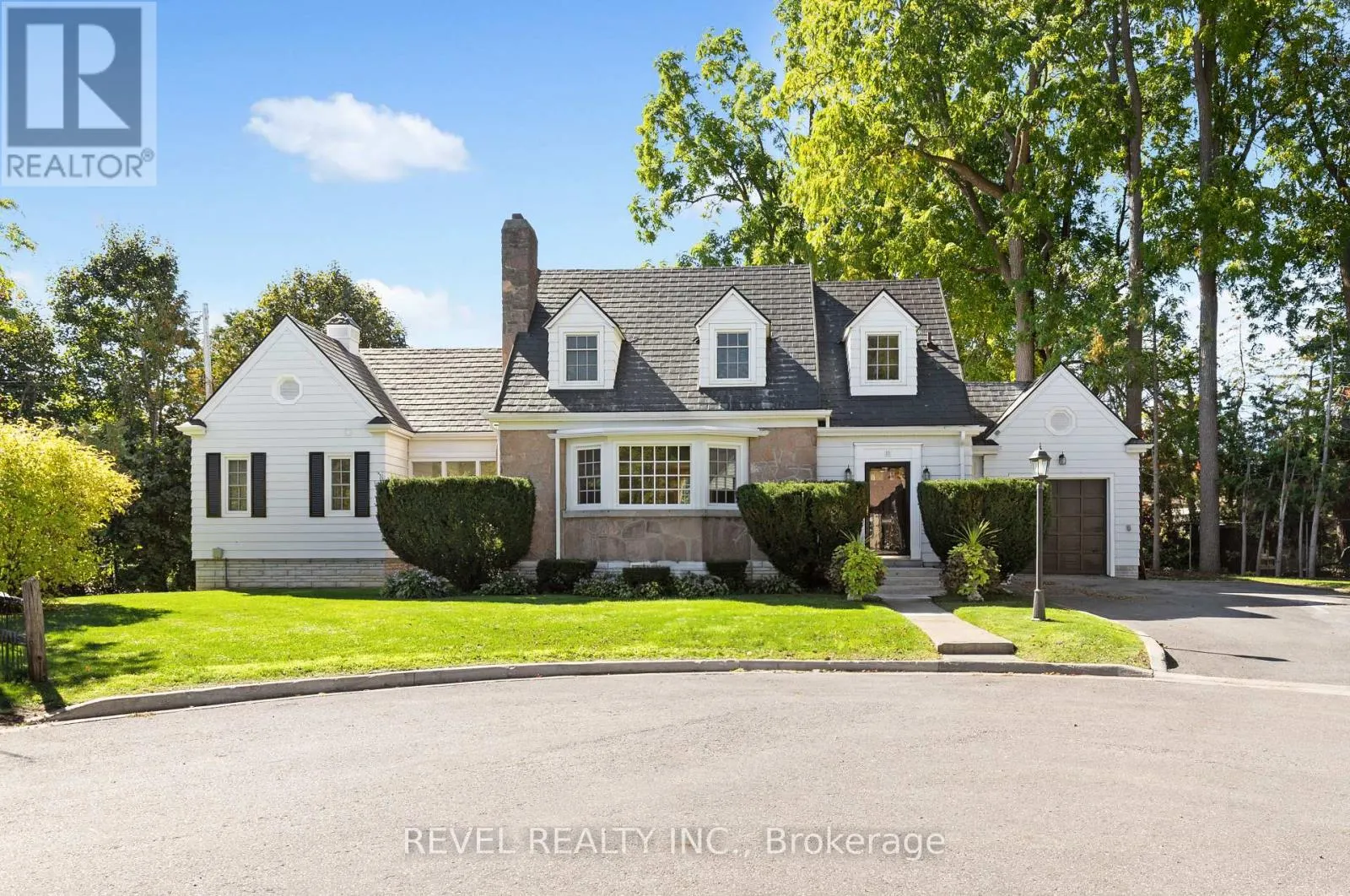 13 SYLVAN CRESCENT