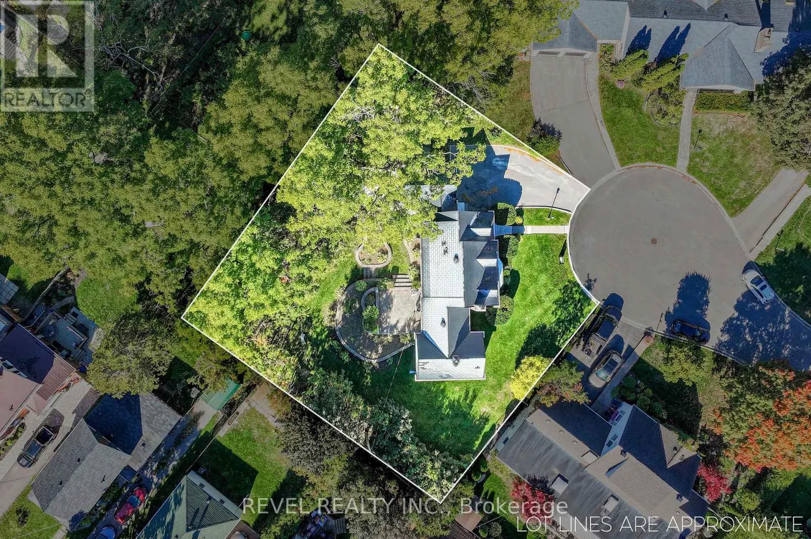 13 SYLVAN CRESCENT