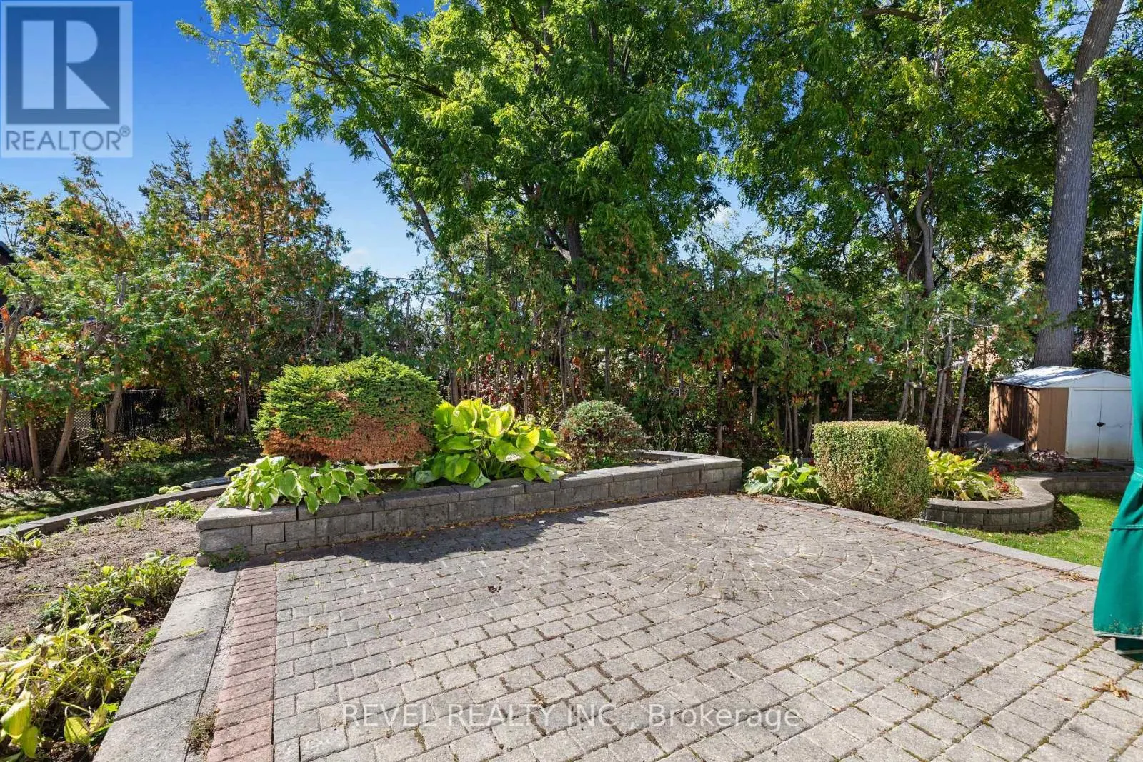 13 SYLVAN CRESCENT