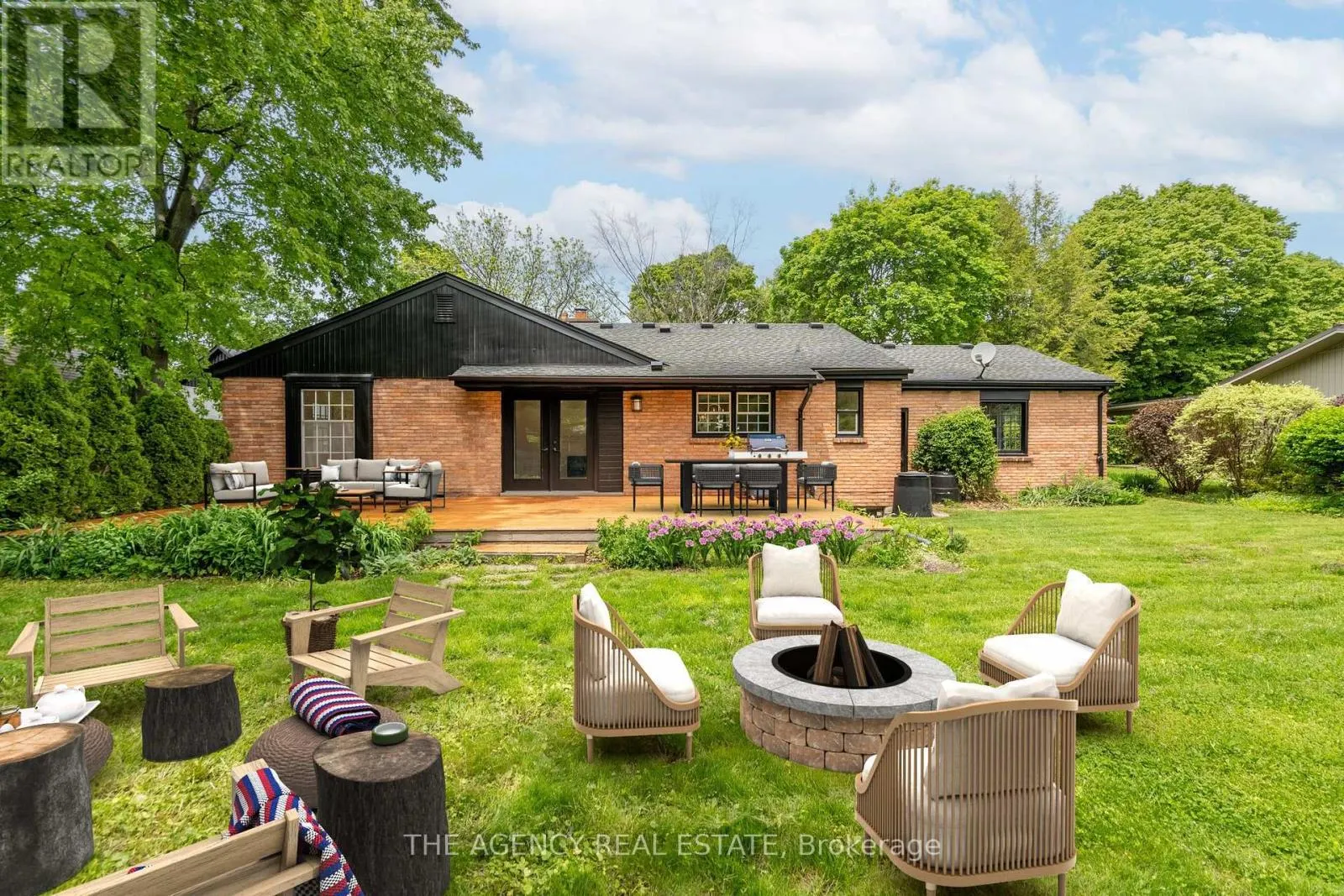 38 HUNT VILLAGE CRESCENT