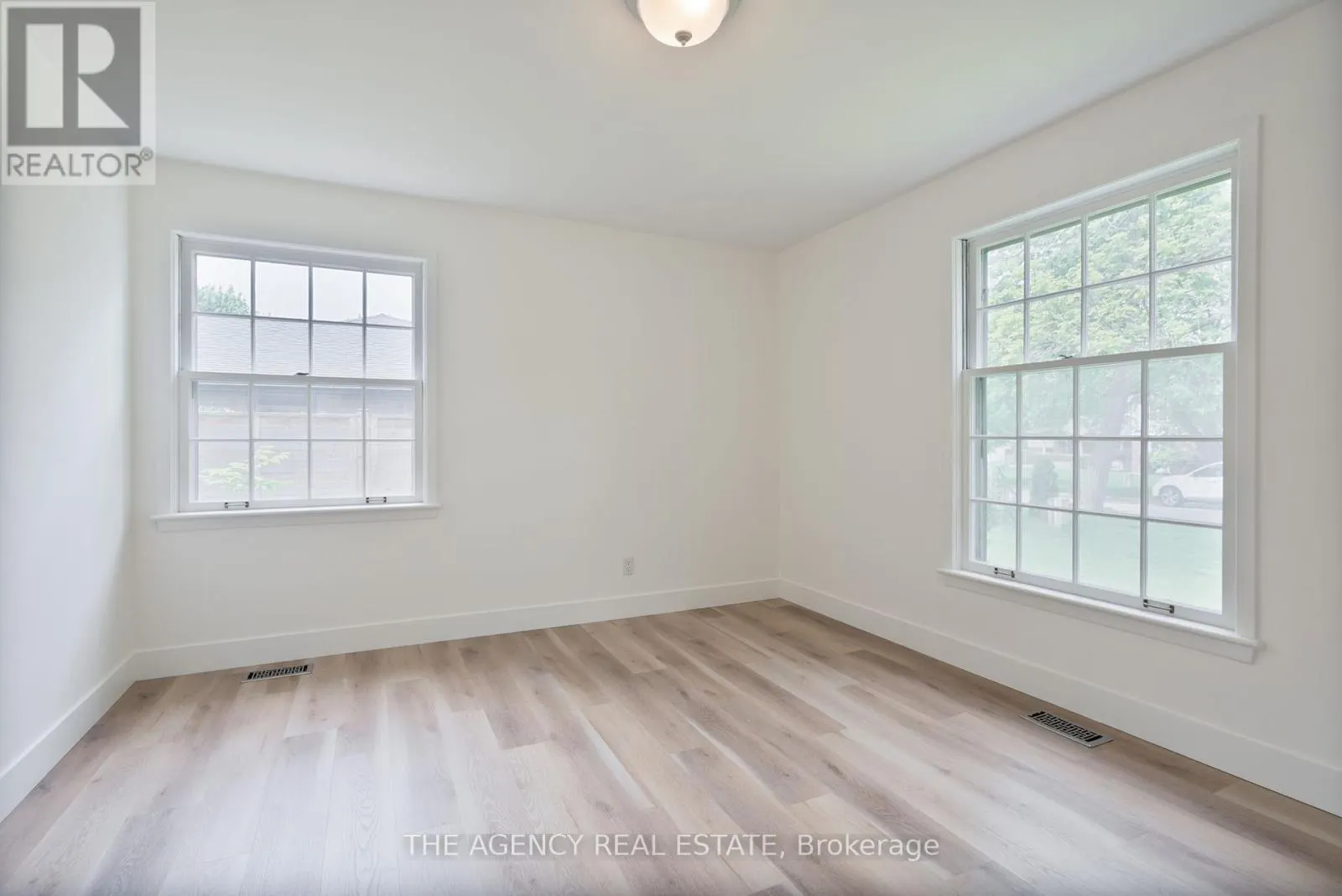 38 HUNT VILLAGE CRESCENT