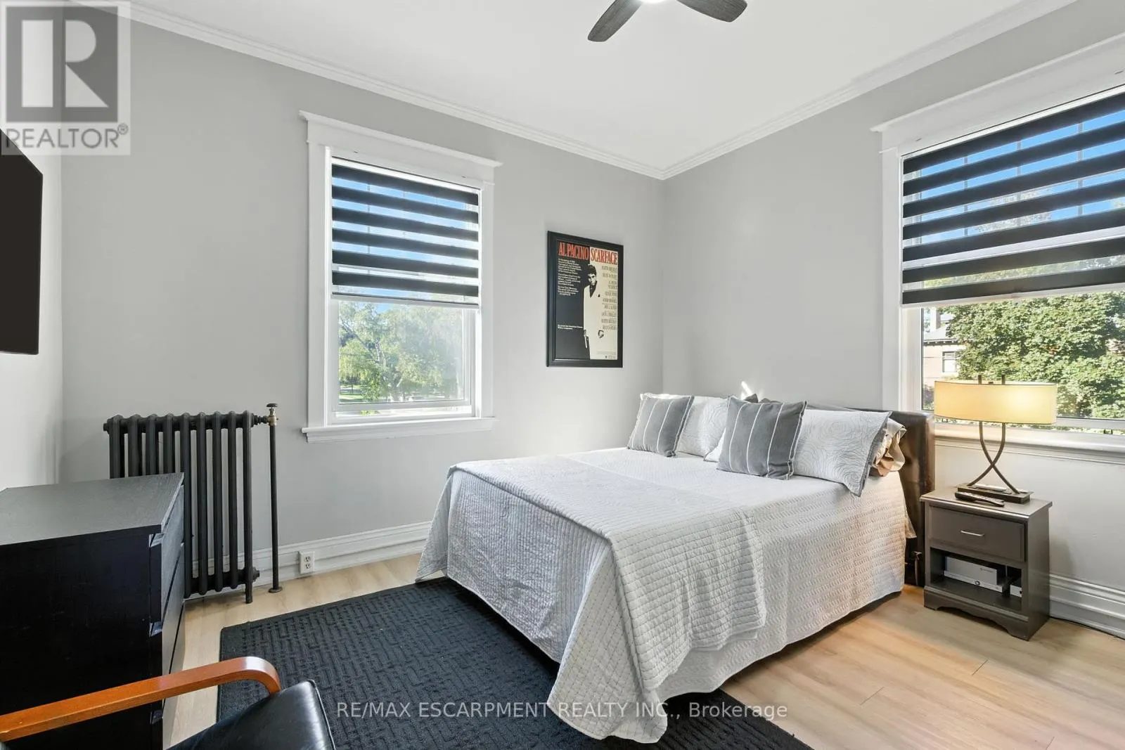 3 - 54 DUFFERIN AVENUE