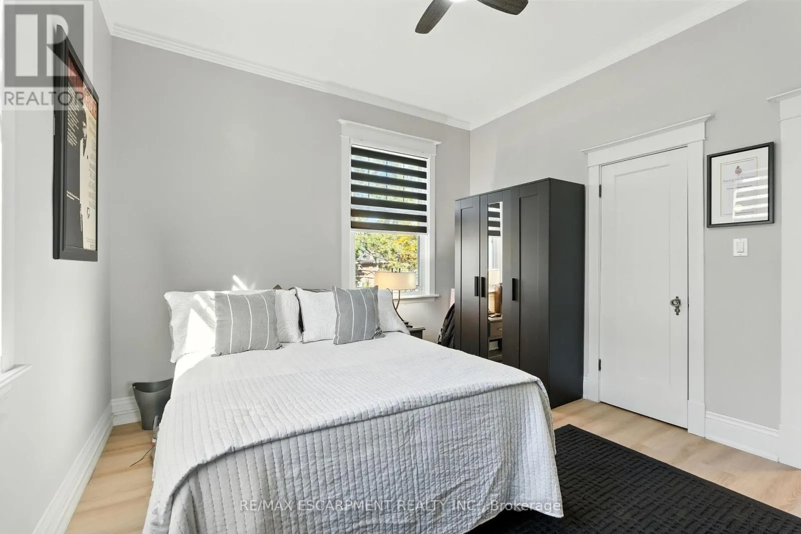 3 - 54 DUFFERIN AVENUE