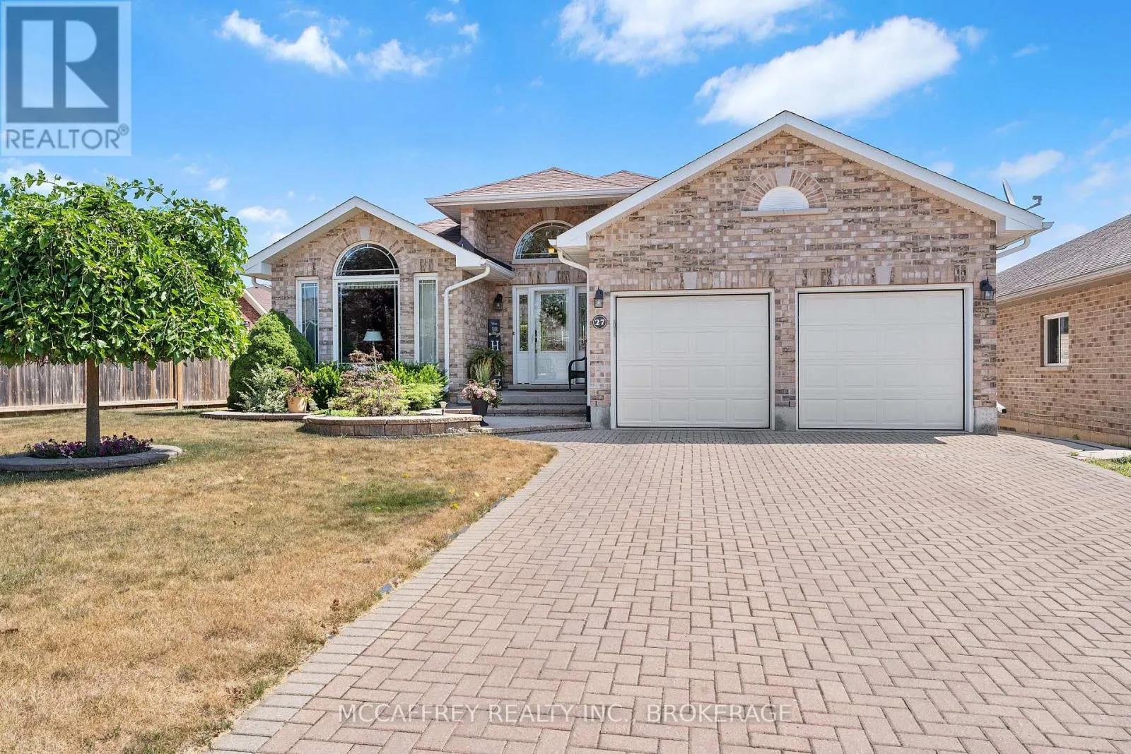 27 ASHWOOD CRESCENT