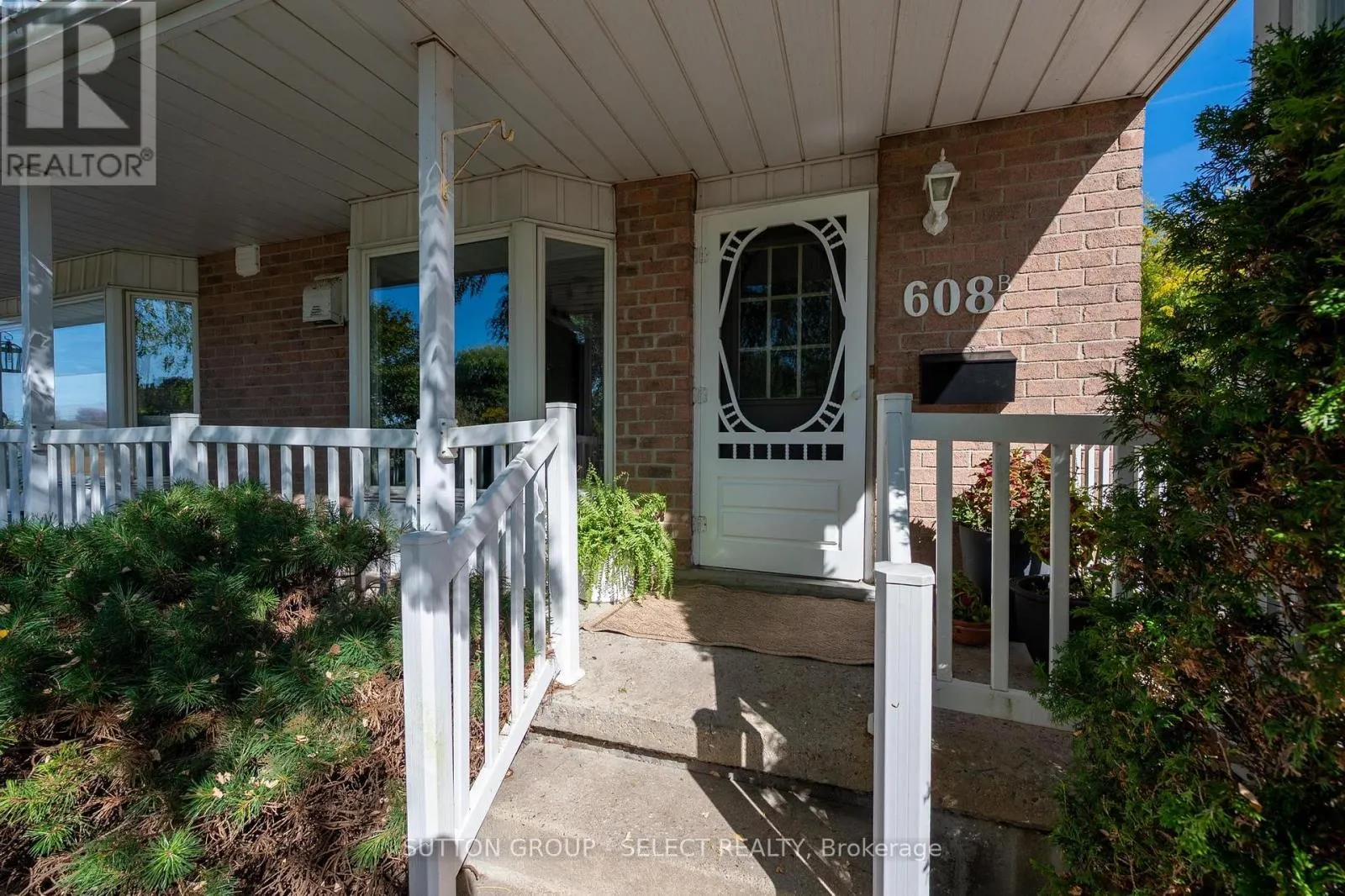 B - 608 ROYAL BEECH DRIVE, #B