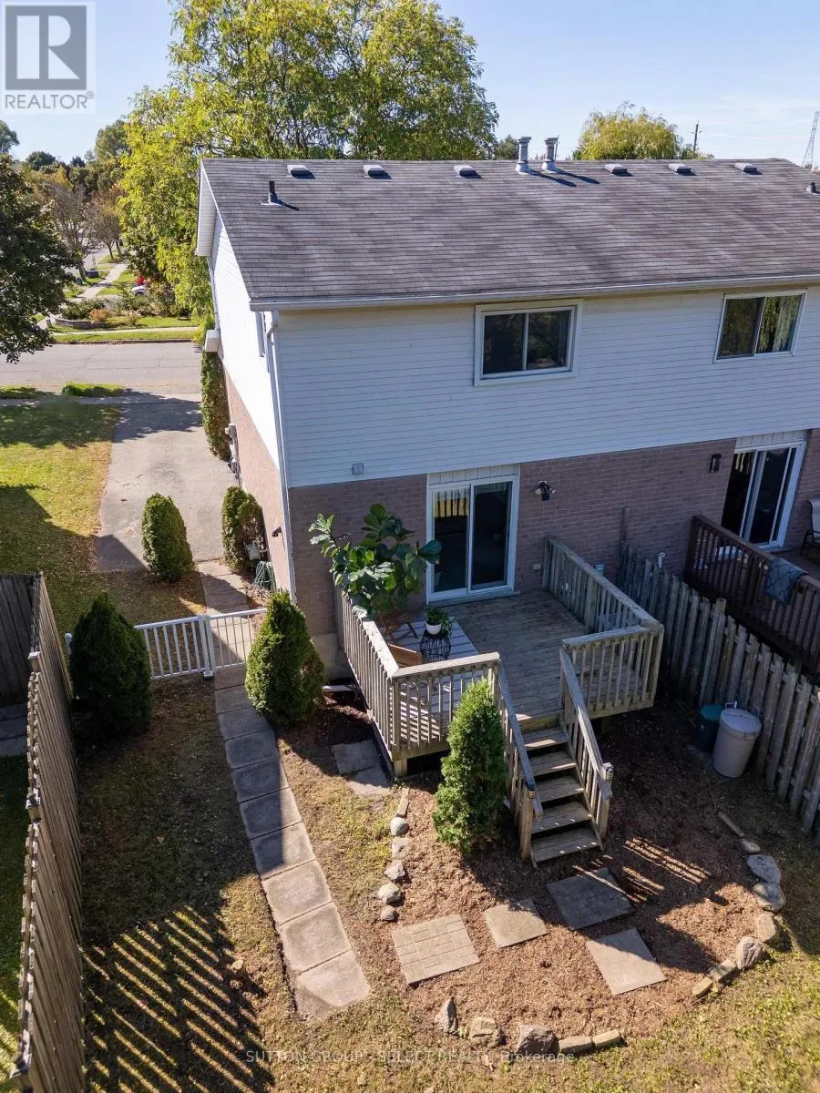 B - 608 ROYAL BEECH DRIVE, #B