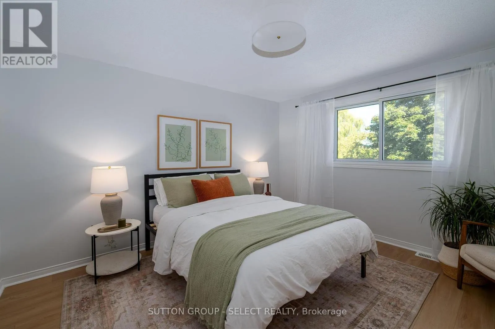 B - 608 ROYAL BEECH DRIVE, #B