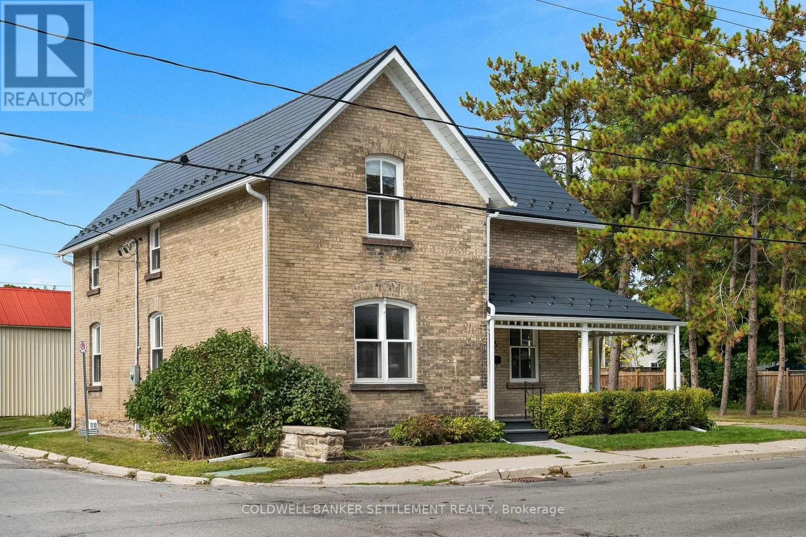 93 PETER STREET