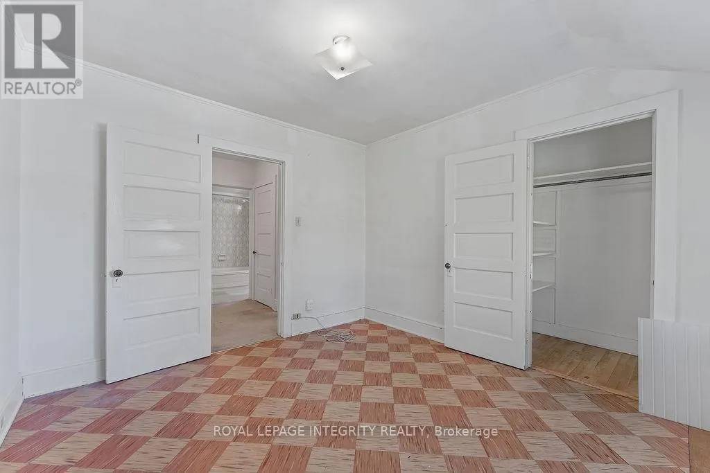 472 EDISON AVENUE