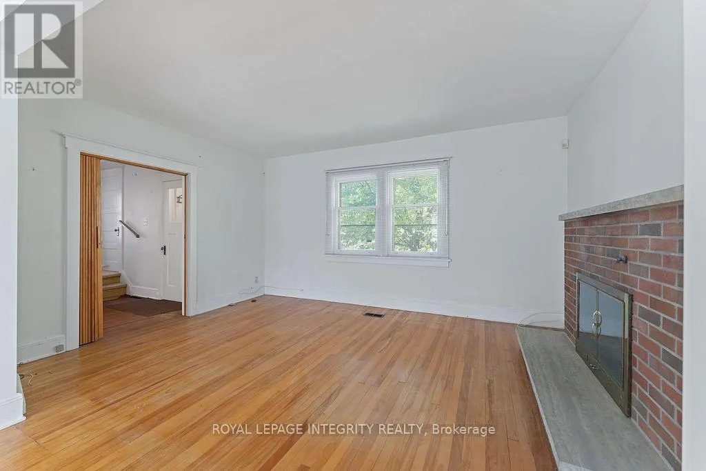472 EDISON AVENUE