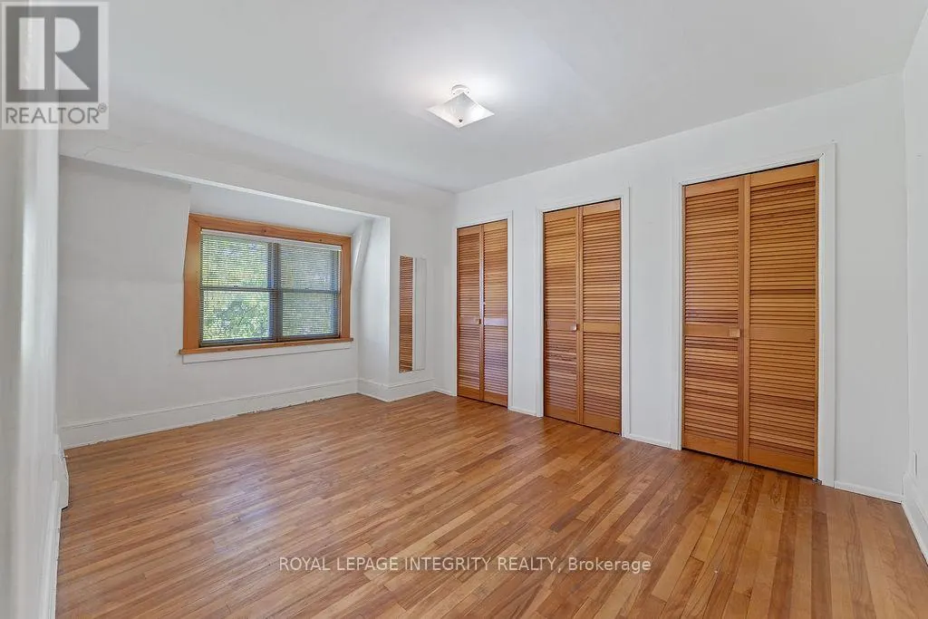 472 EDISON AVENUE