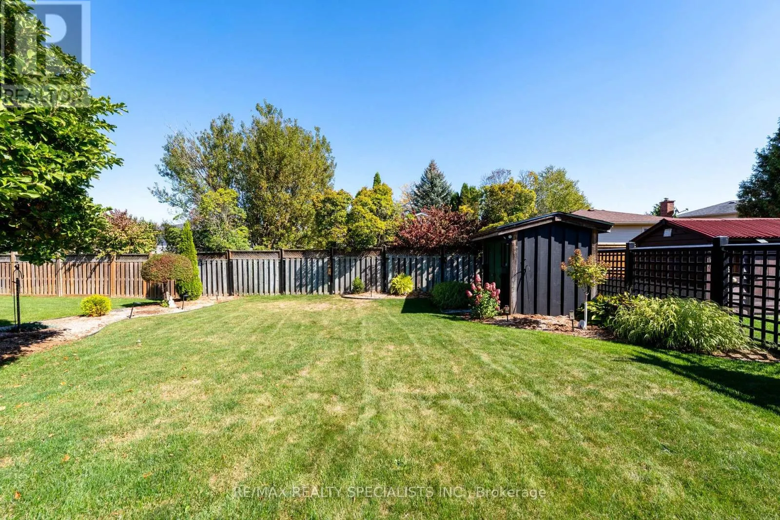 52 CHILDERHOSE CRESCENT