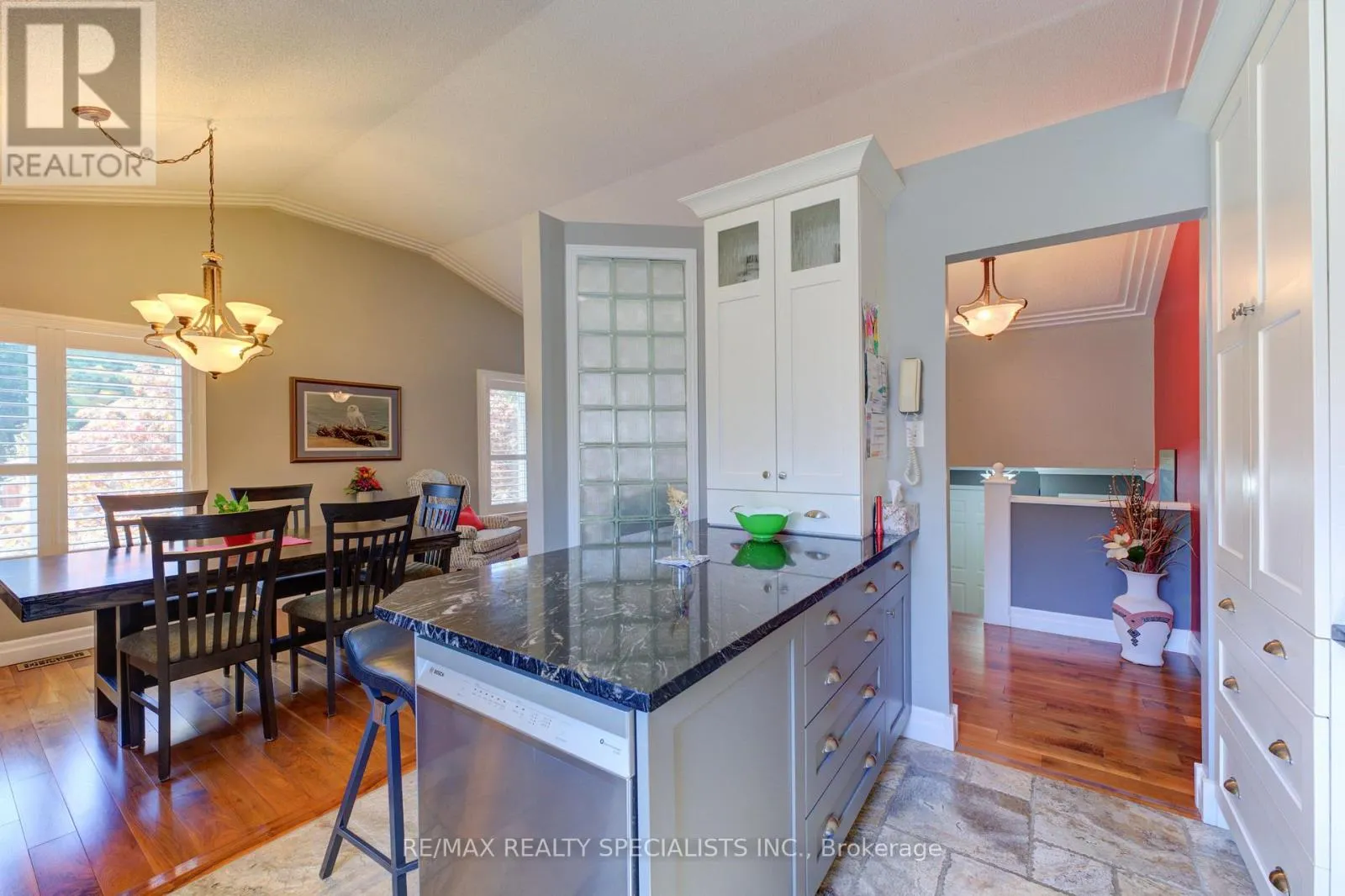 52 CHILDERHOSE CRESCENT