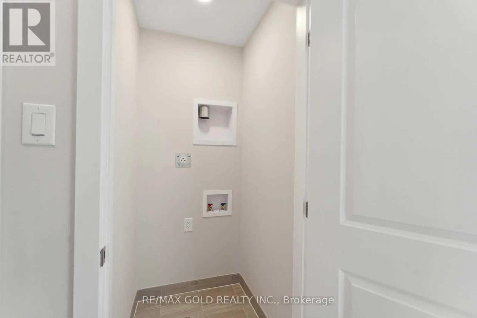 356 PENINSULA ROAD