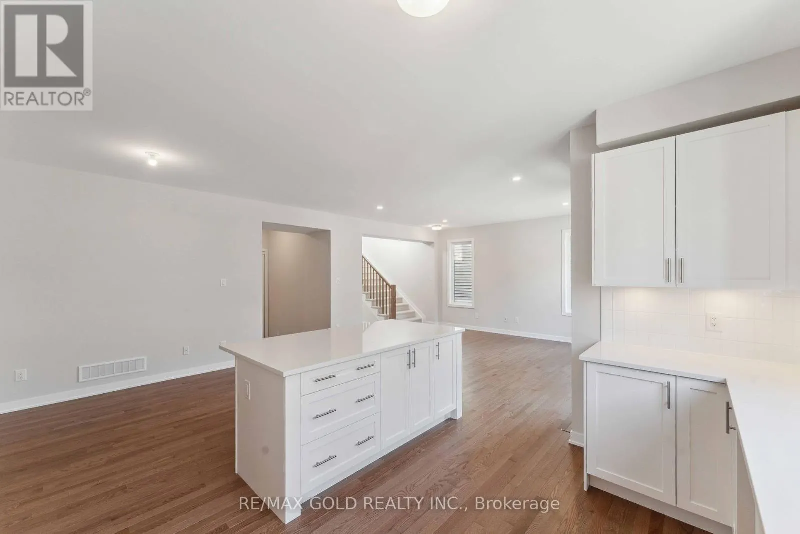 356 PENINSULA ROAD