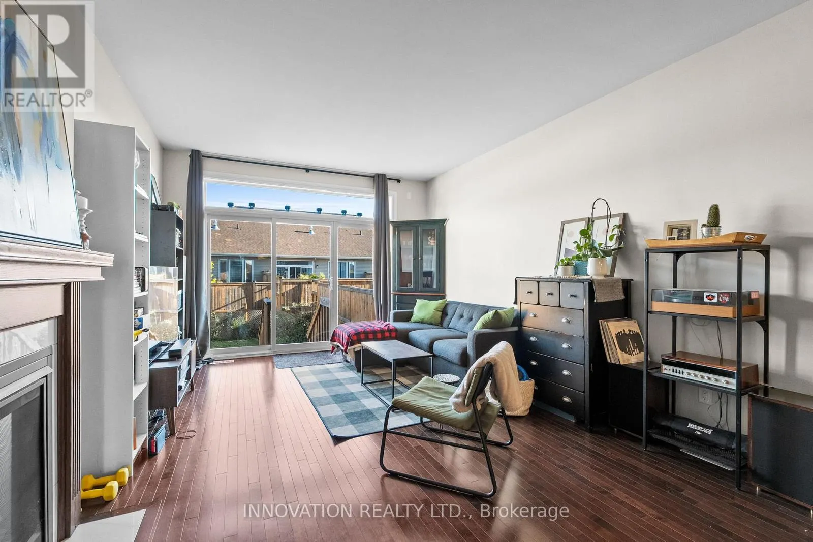 6 BORLAND DRIVE