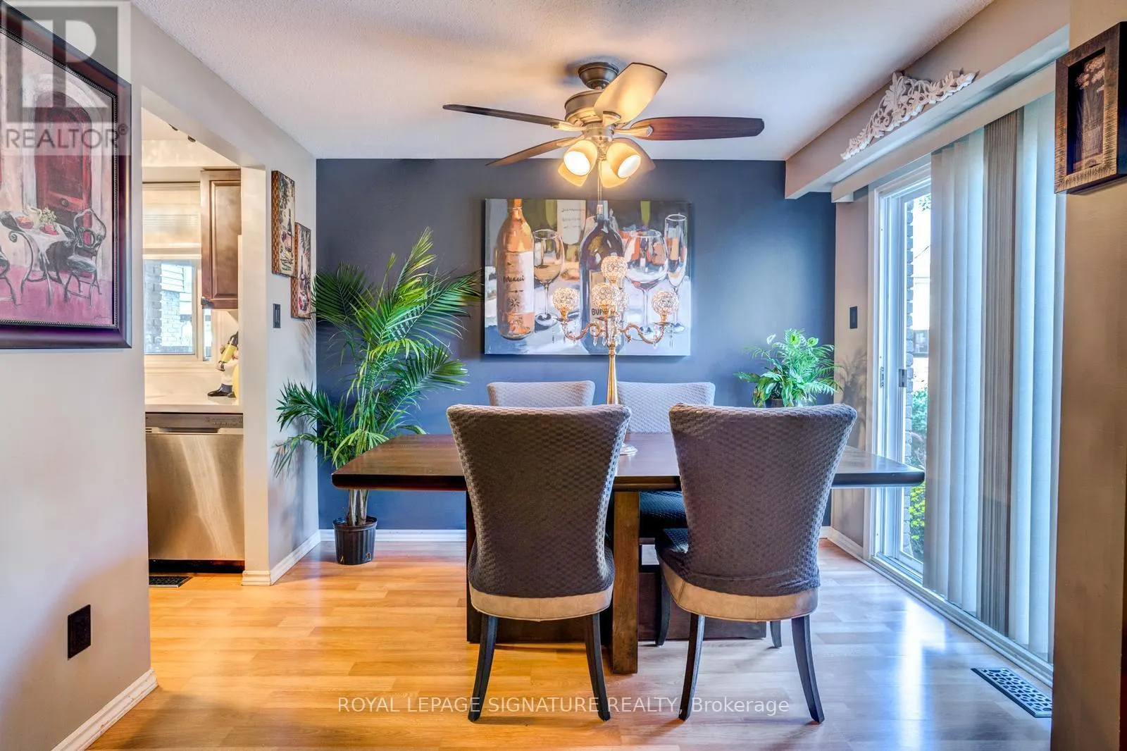 23 - 415 MORGAN AVENUE