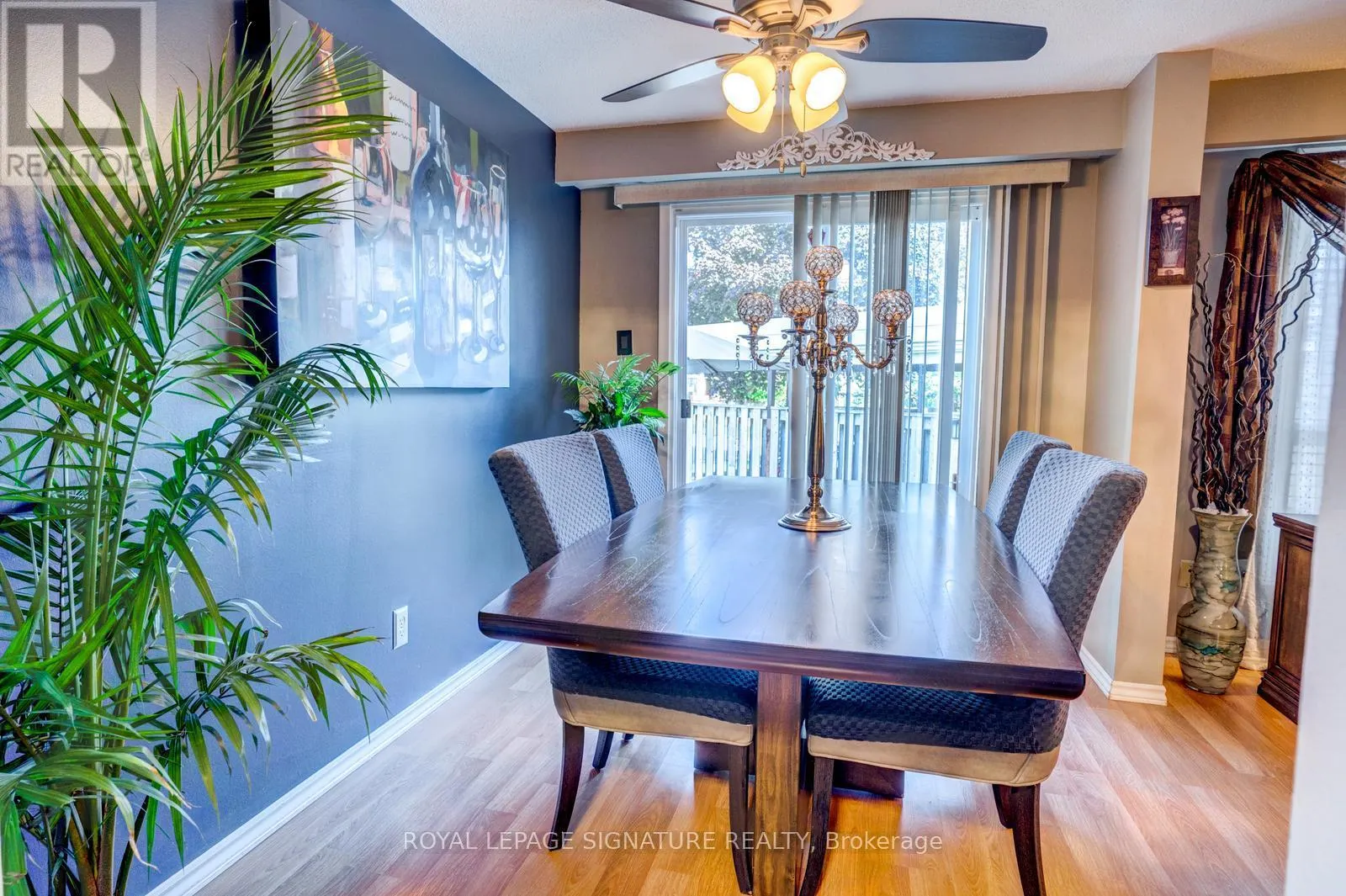 23 - 415 MORGAN AVENUE