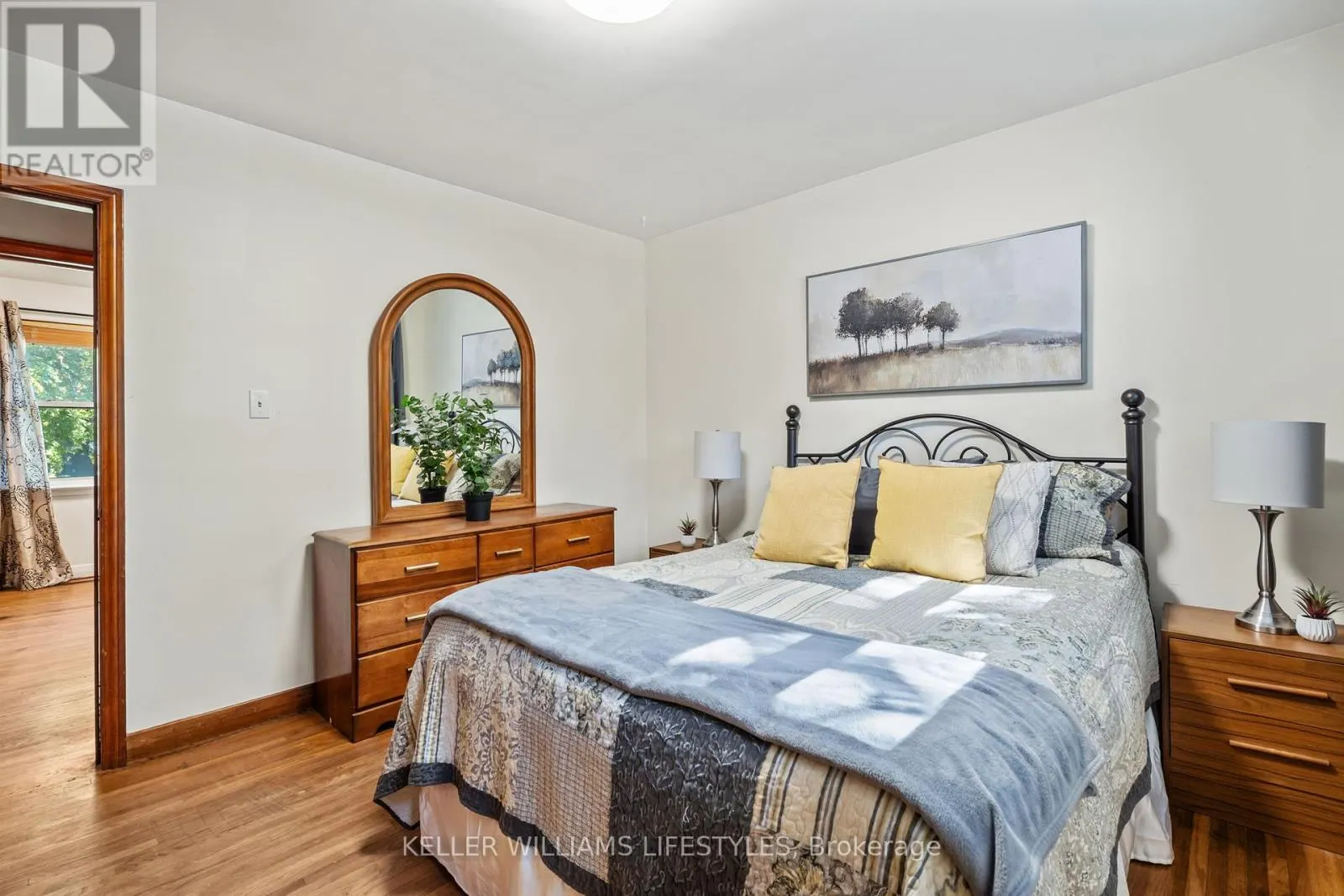 1842 DUMONT STREET