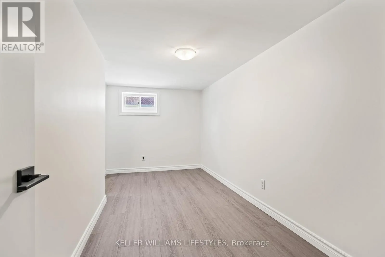1842 DUMONT STREET
