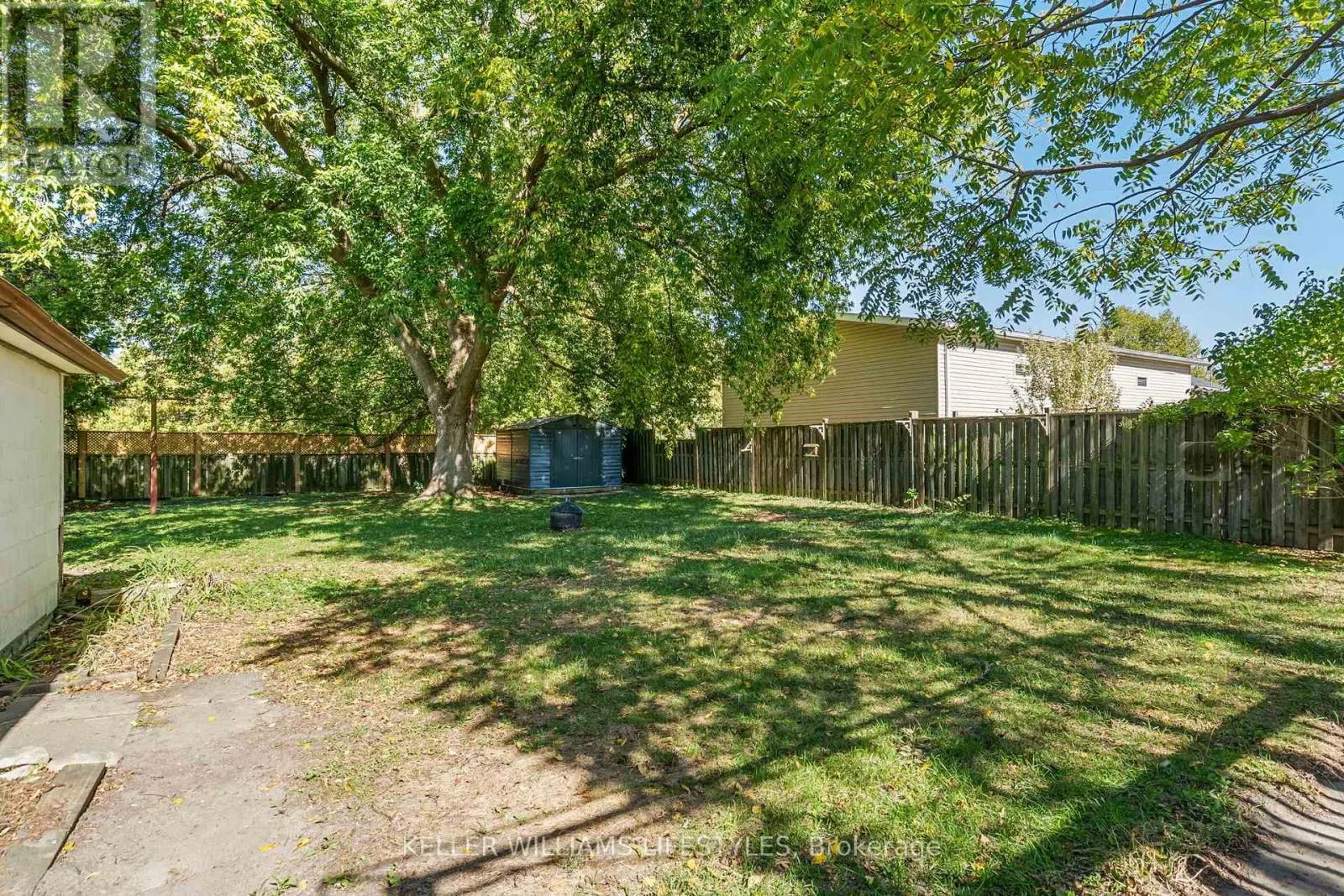 1842 DUMONT STREET
