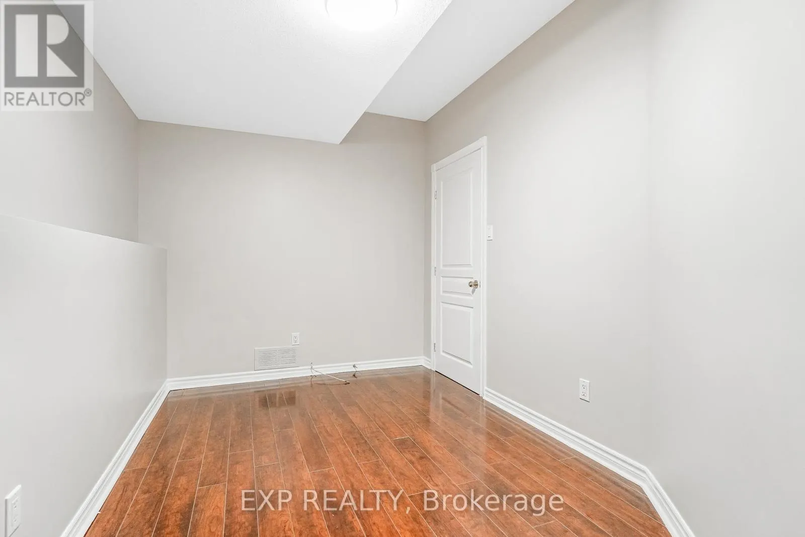 5 - 20 EDENVALE DRIVE