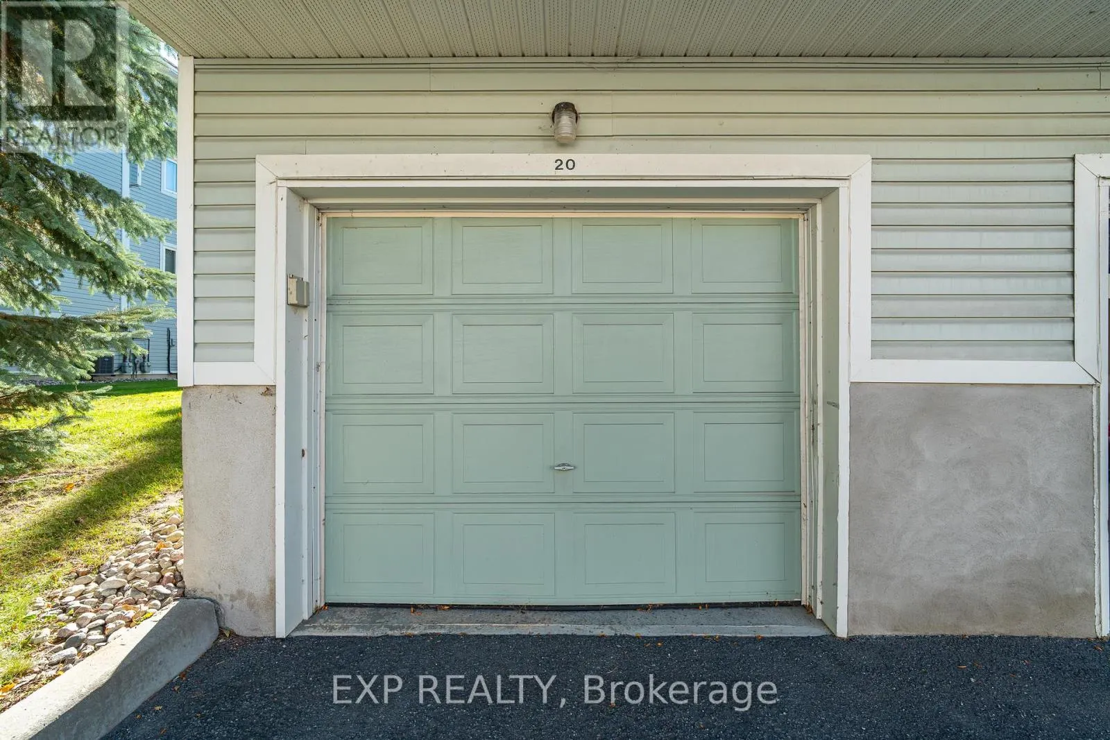 5 - 20 EDENVALE DRIVE