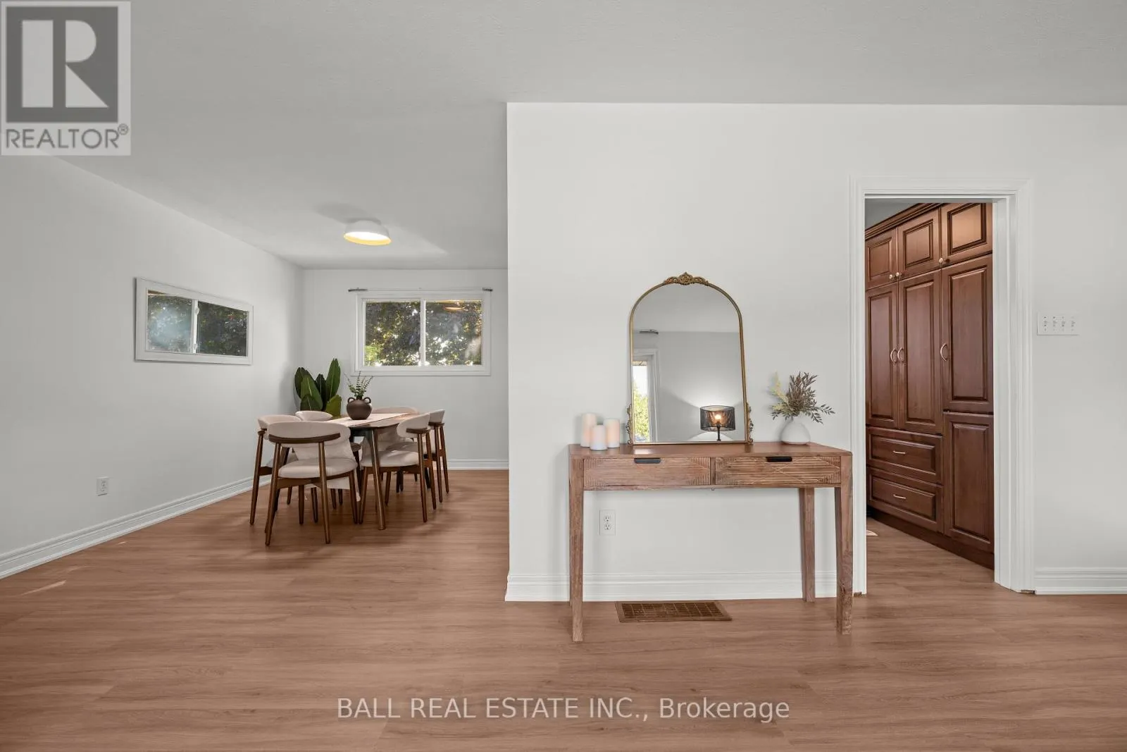 1193 EDMISON DRIVE