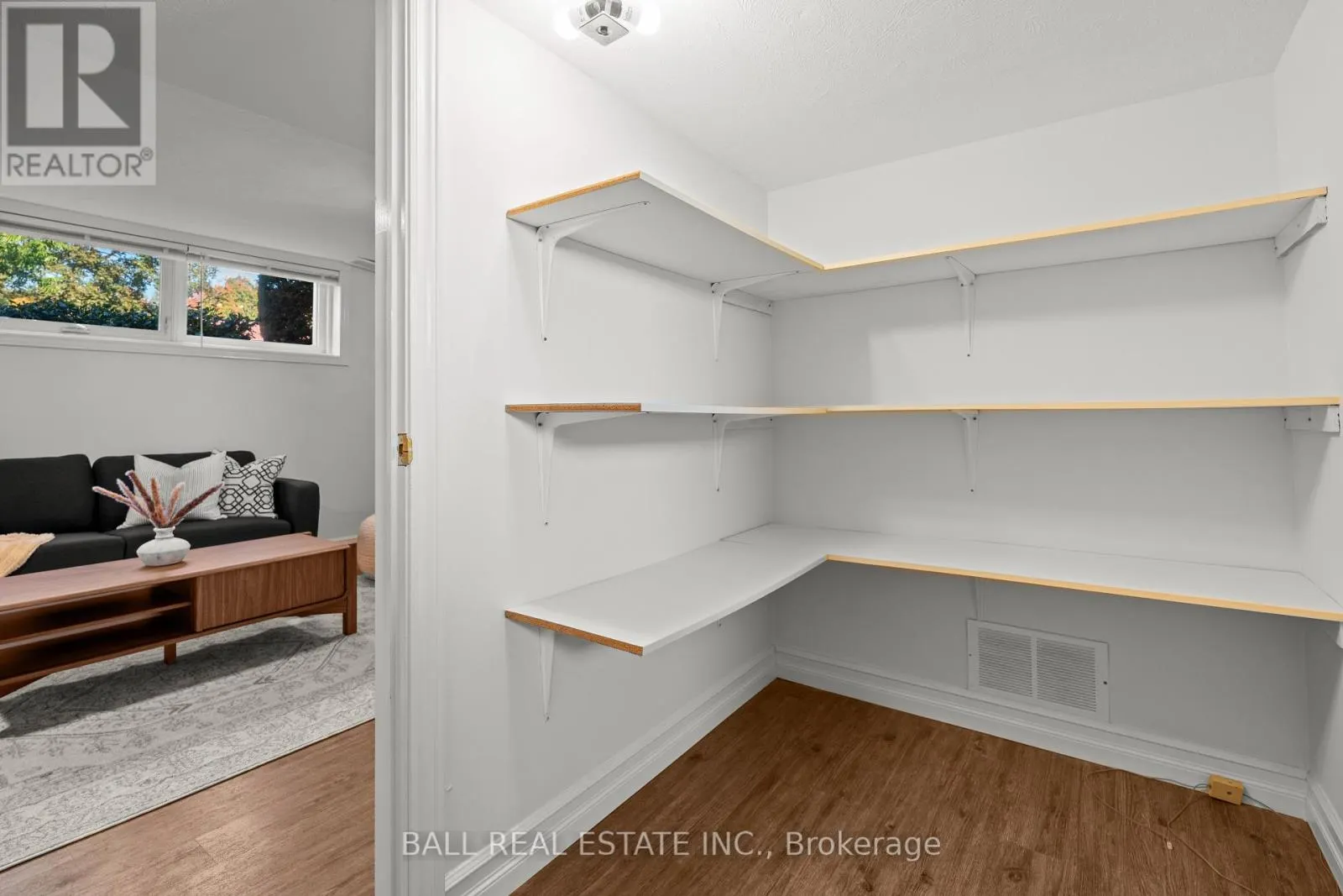 1193 EDMISON DRIVE