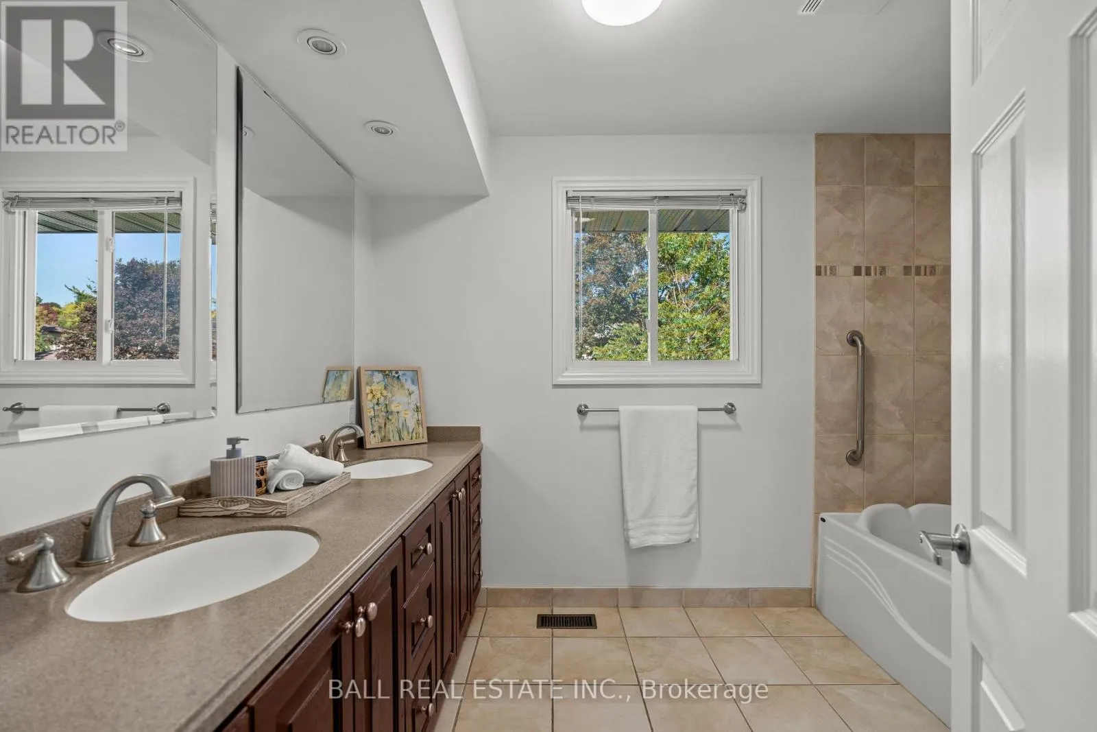 1193 EDMISON DRIVE