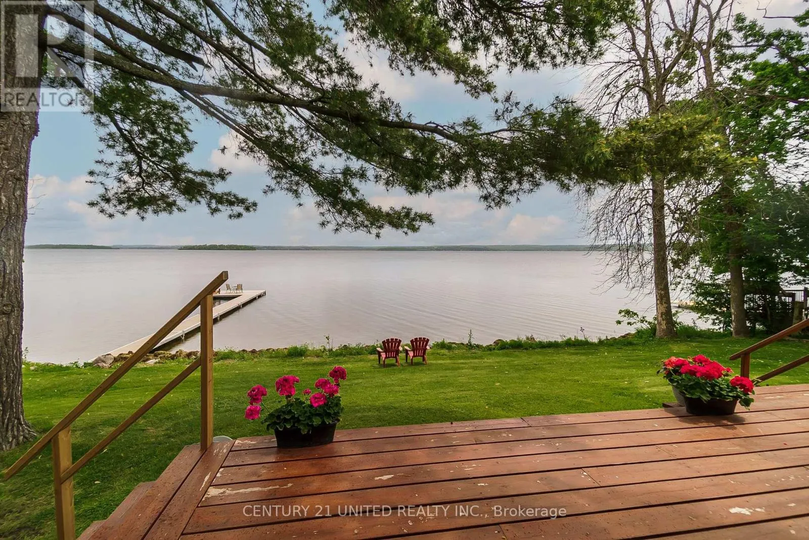 37 LAKESHORE ROAD
