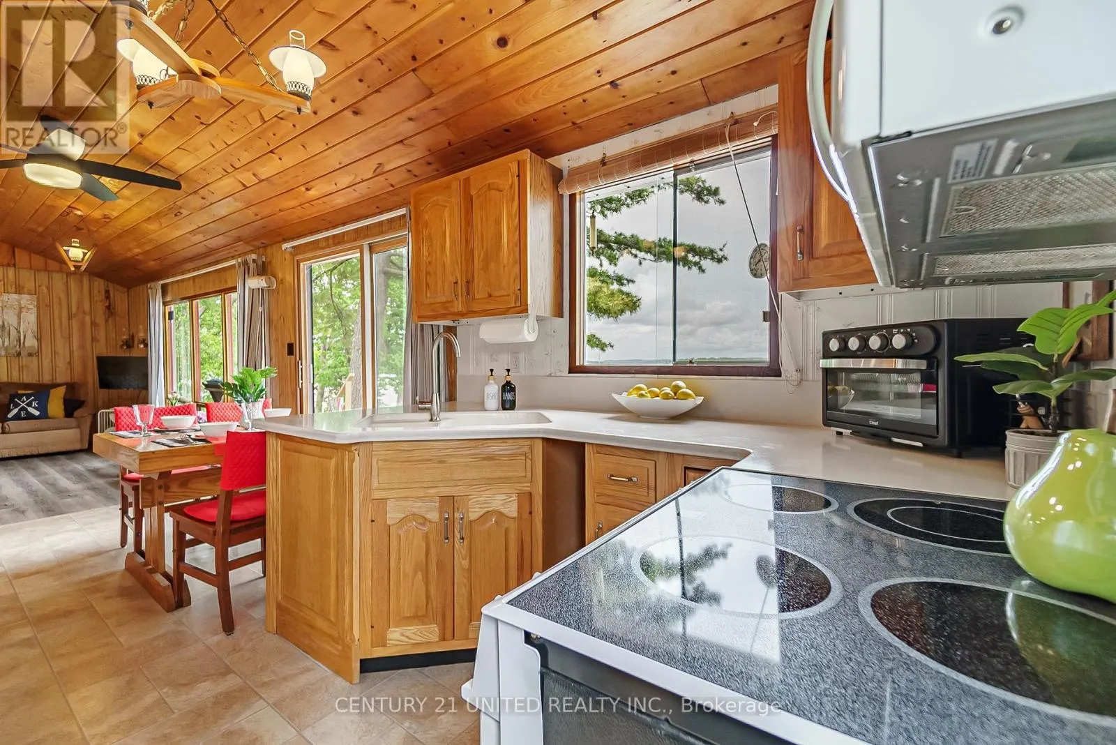 37 LAKESHORE ROAD