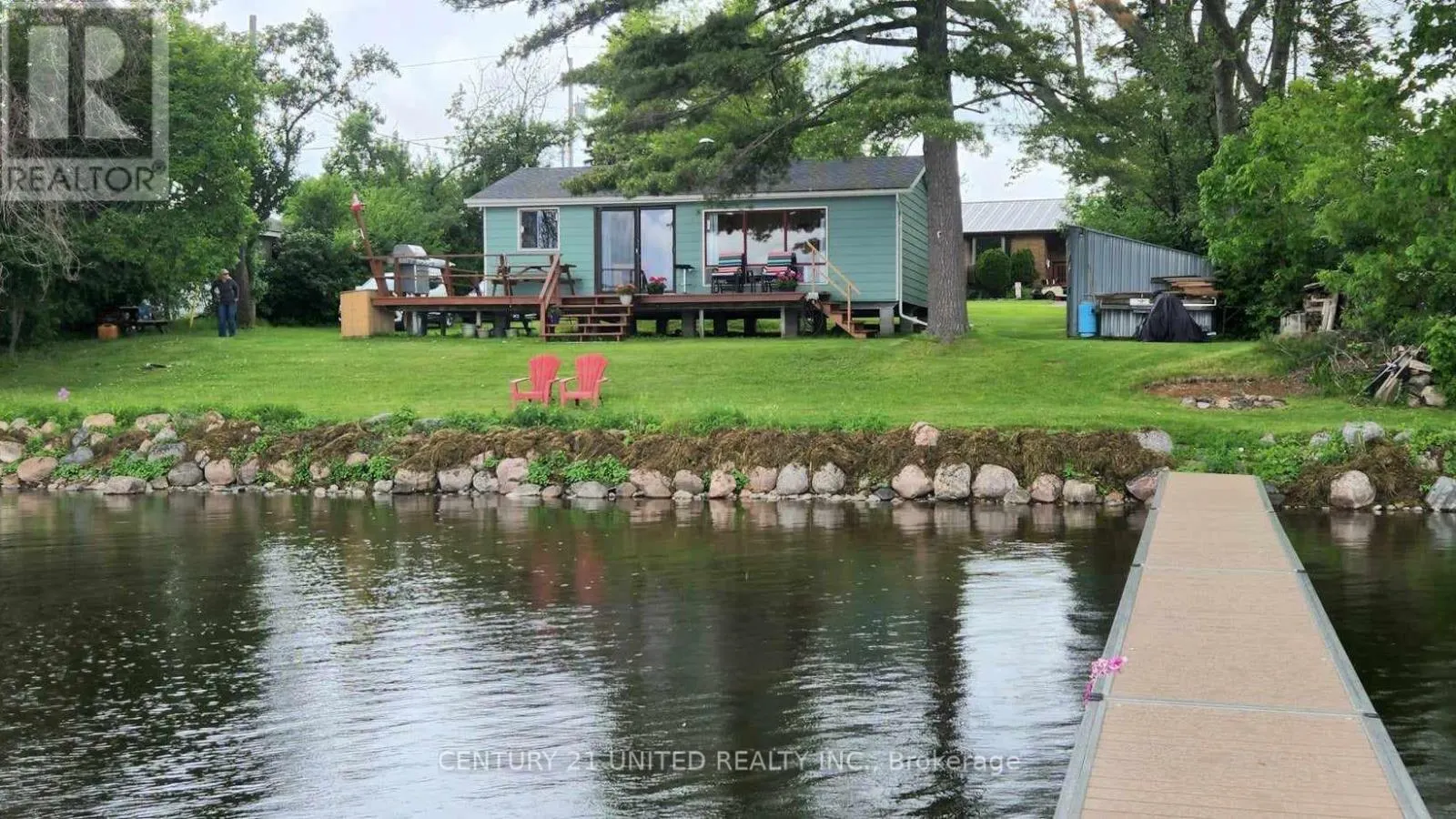 37 LAKESHORE ROAD