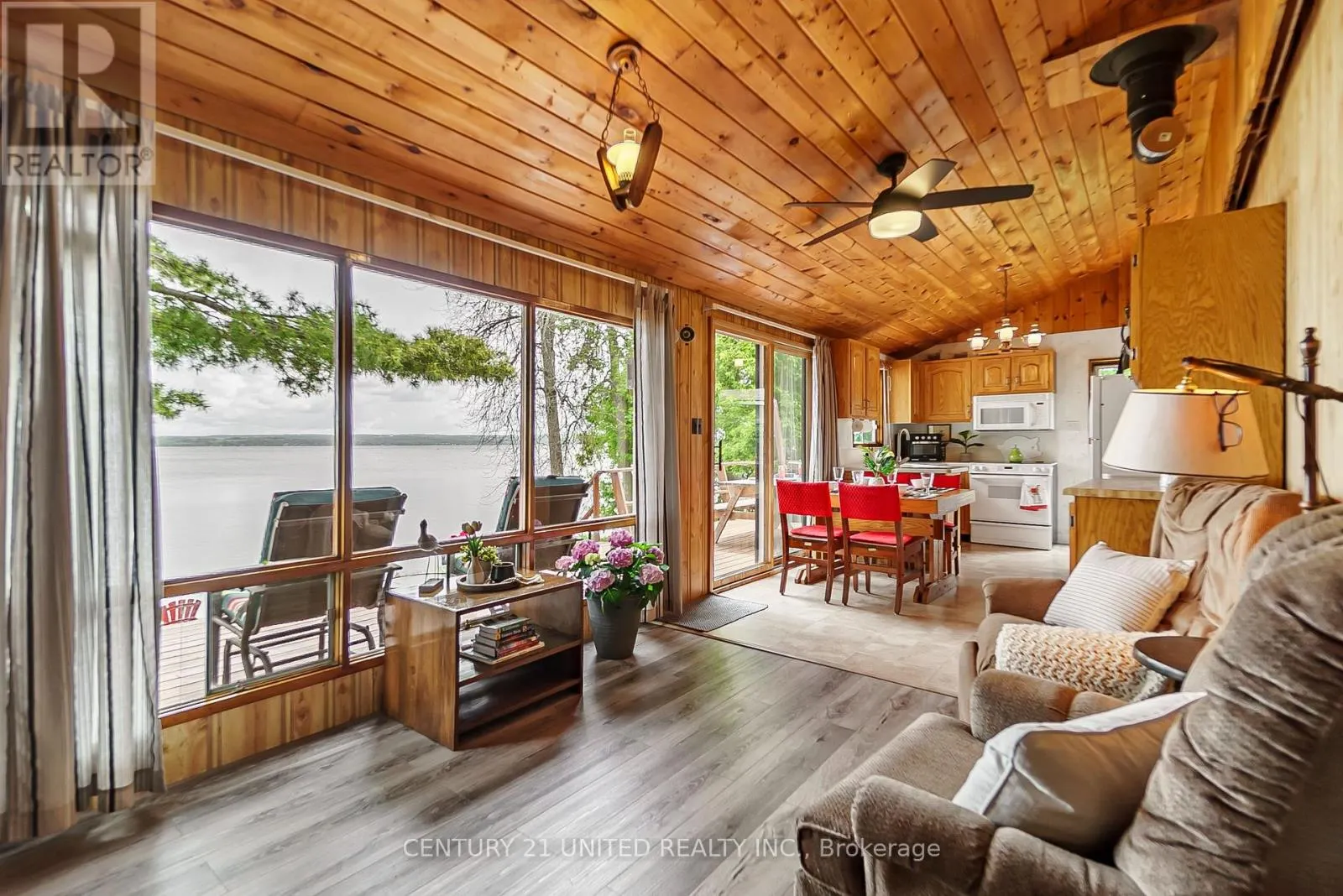 37 LAKESHORE ROAD