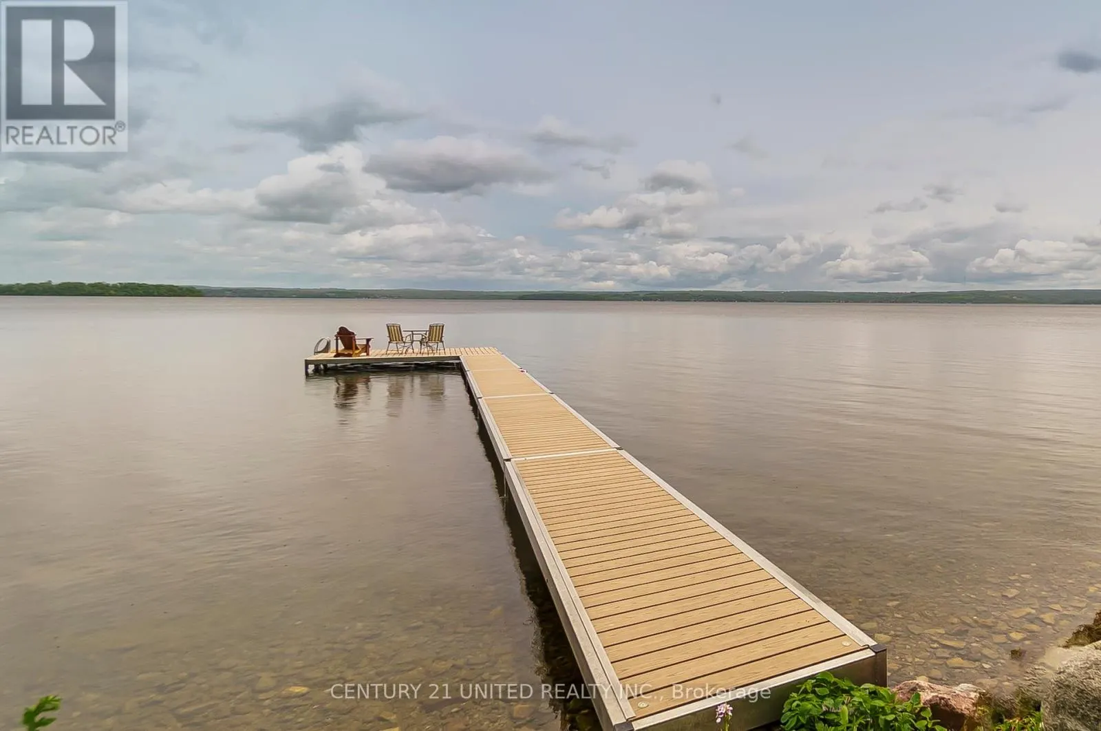 37 LAKESHORE ROAD