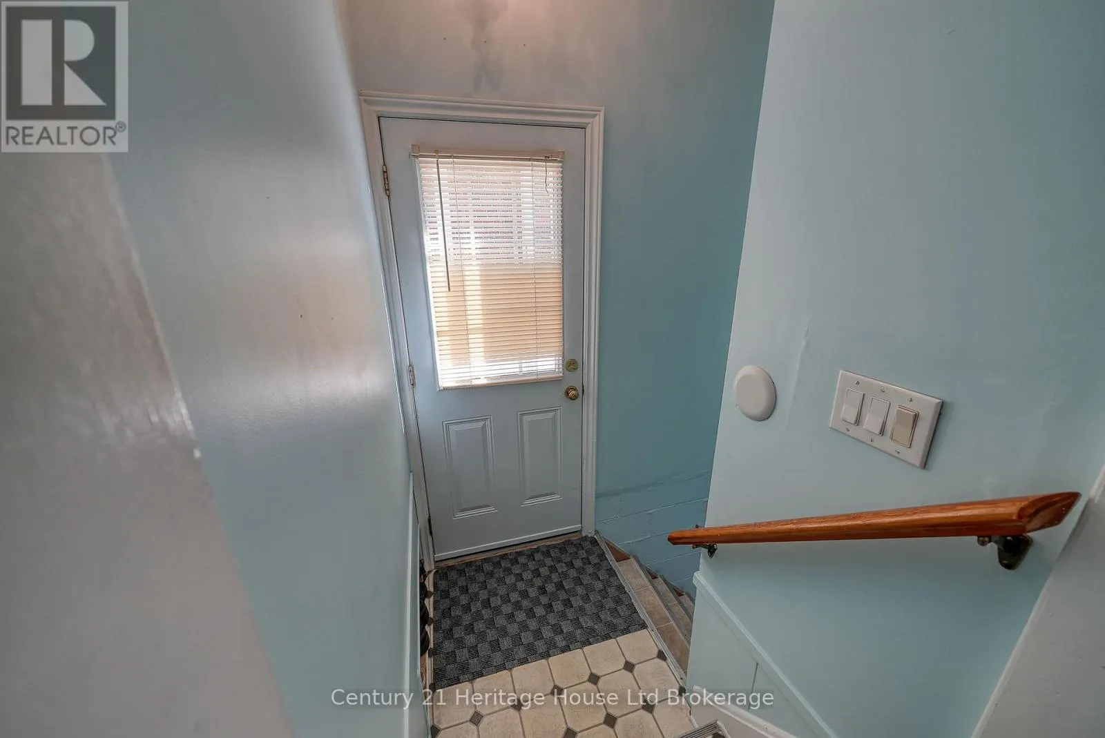 1061 ELORA ROAD