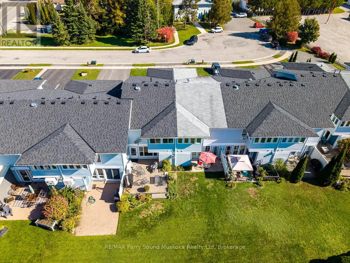 18 GEORGIAN BAY AVENUE