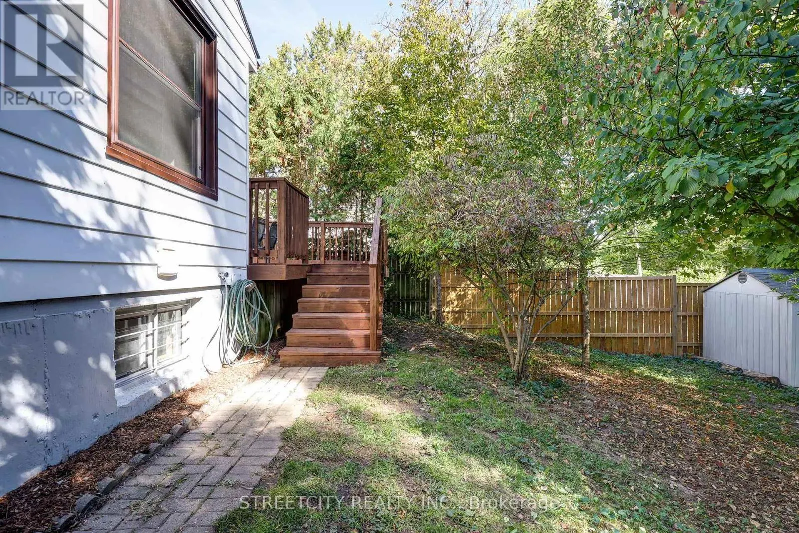 71 CONNAUGHT AVENUE