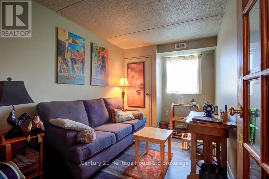 106 - 163 FERGUSON DRIVE, #106