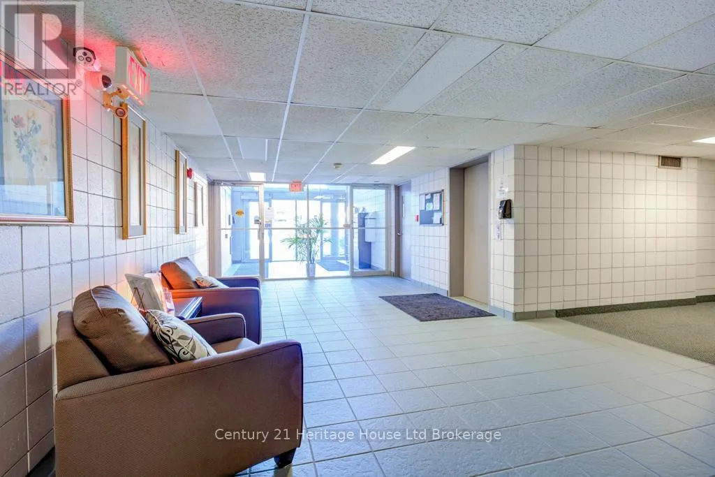 106 - 163 FERGUSON DRIVE, #106