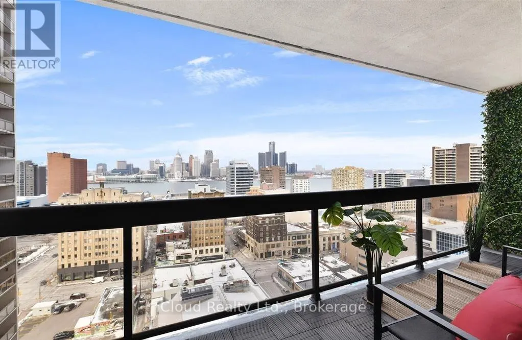 1807 - 150 PARK STREET W