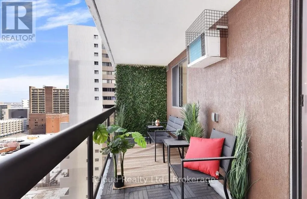 1807 - 150 PARK STREET W